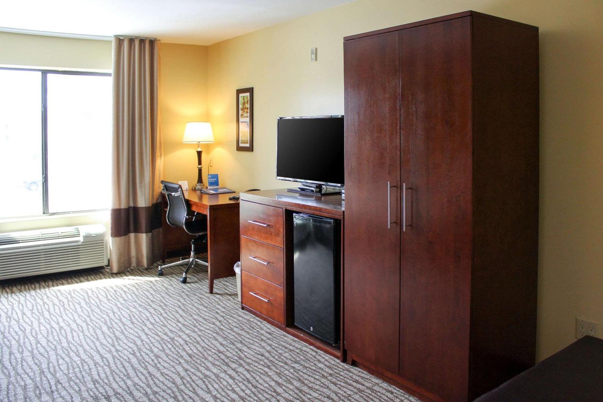 Comfort Inn Pomona Near Fairplex Экстерьер фото