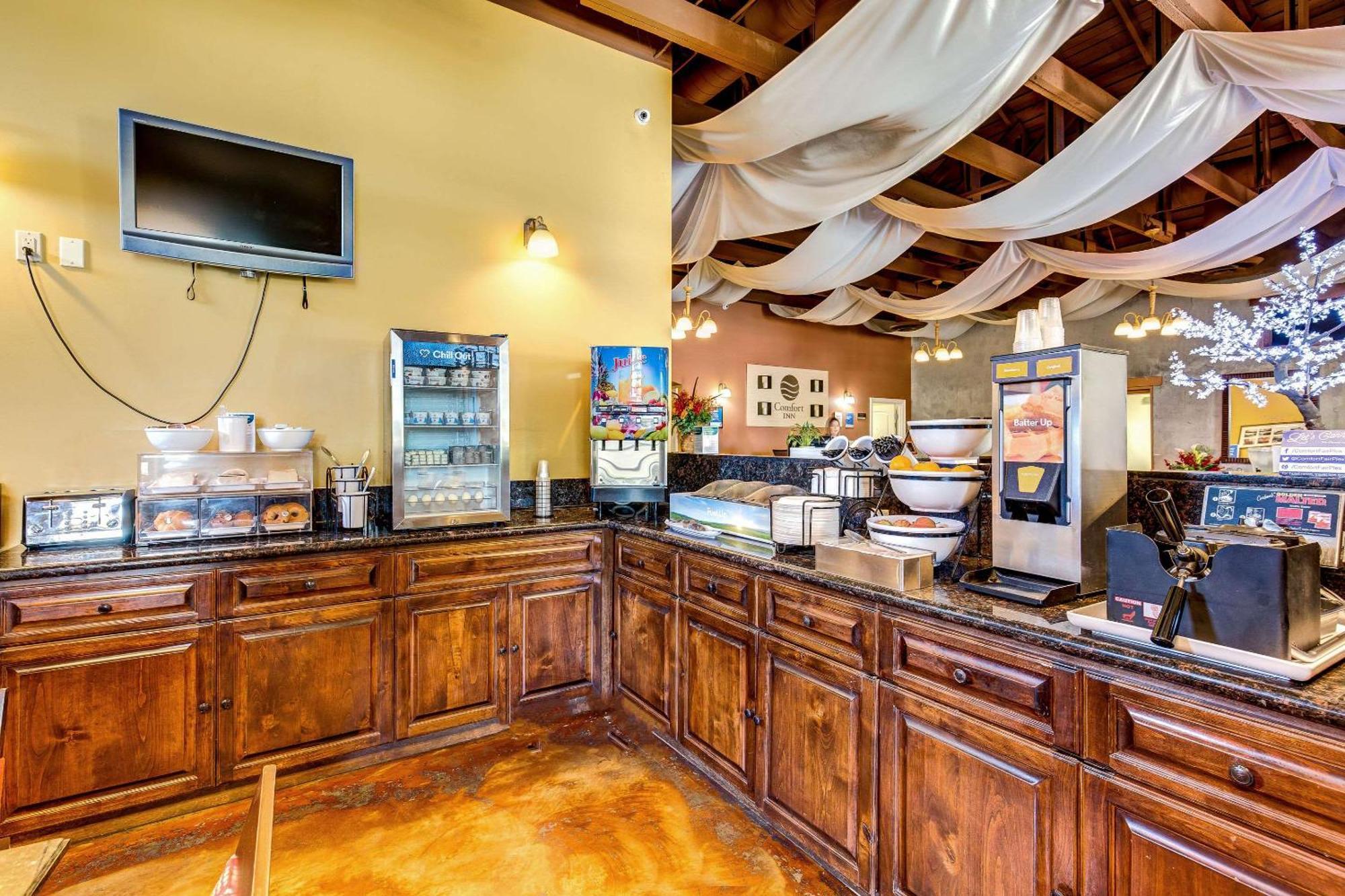 Comfort Inn Pomona Near Fairplex Экстерьер фото