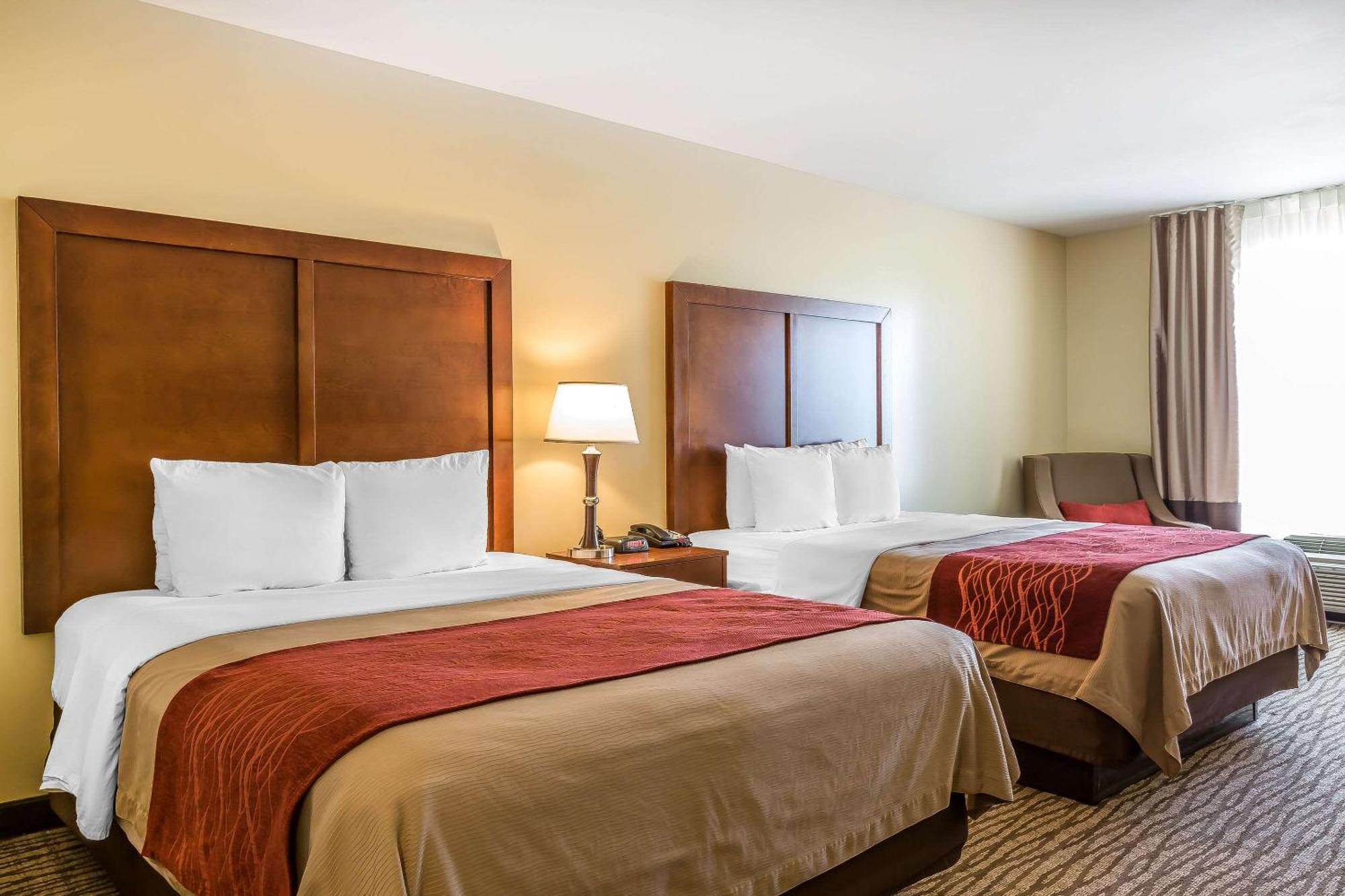 Comfort Inn Pomona Near Fairplex Экстерьер фото