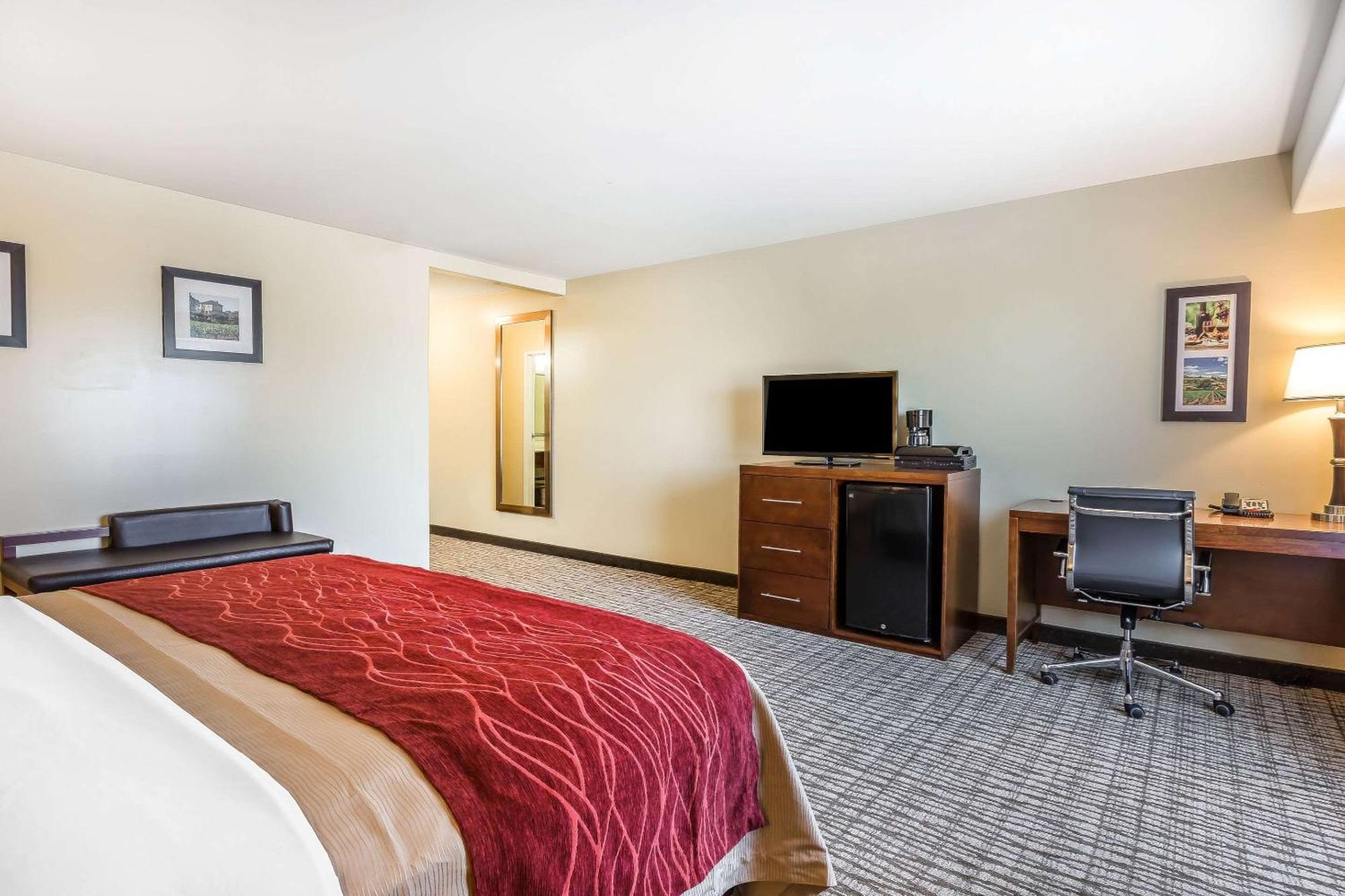 Comfort Inn Pomona Near Fairplex Экстерьер фото